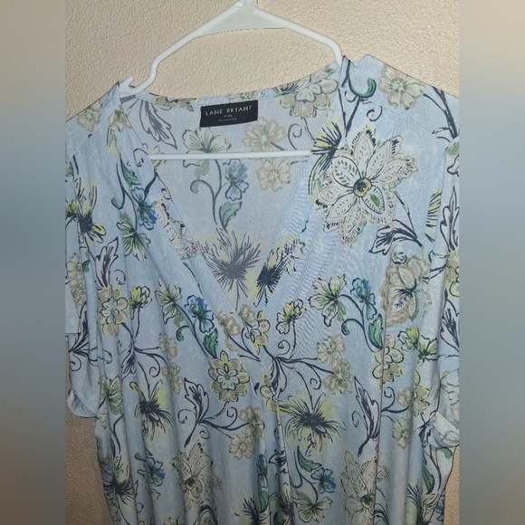 Lane Bryant Pink Floral Light Blue V Neck Pullover Top Size 22/24 - Picture 2 of 6